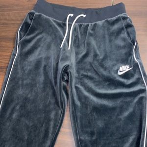 Nike velvet sweatpants